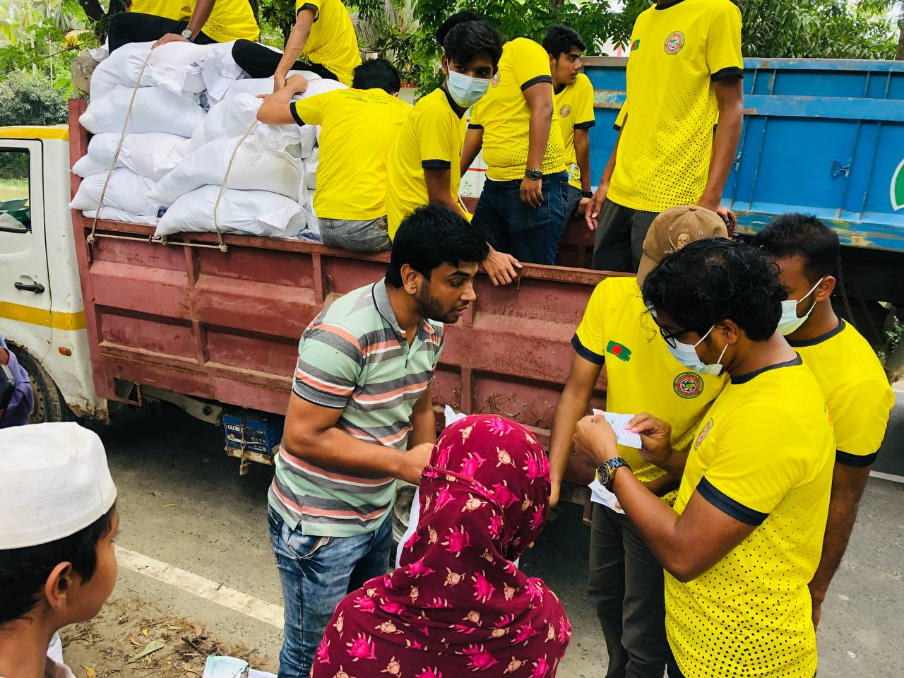 Iftar Distribution